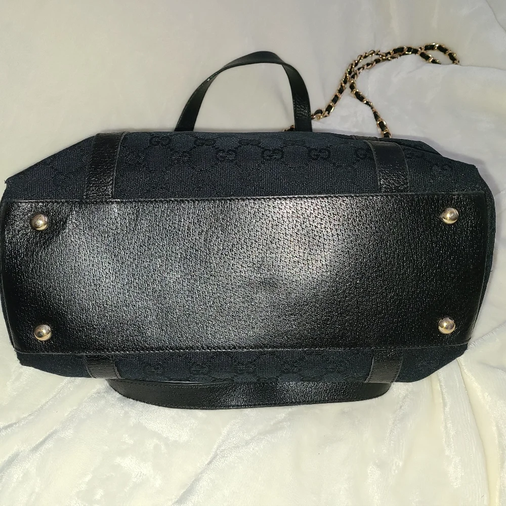 Authentic Gucci GG Black Canvas Abbey Zip Tote Shoulder Gold Hardware Bag - Picture 12 of 16
